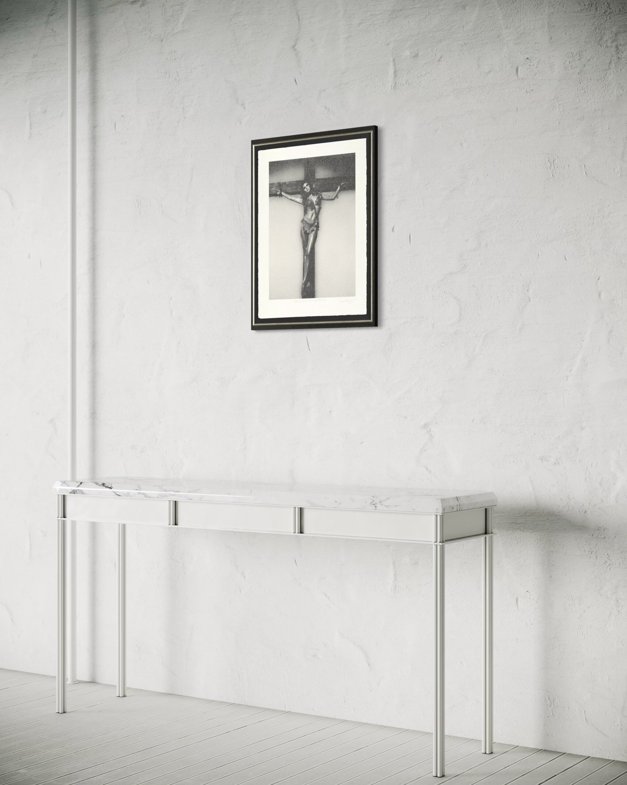 SC -Raquel Welch on Cross - 2