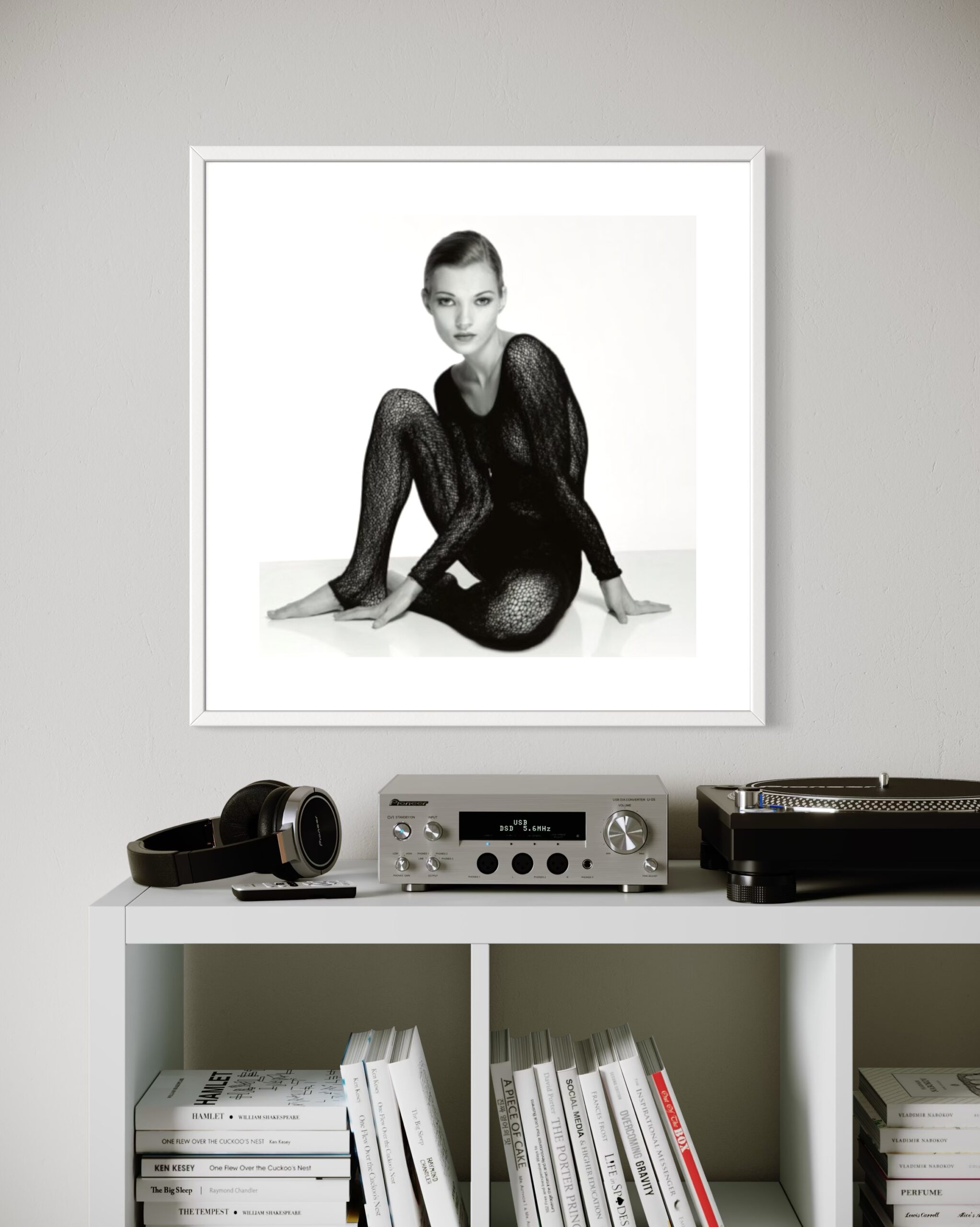 TO - Kate Moss - Small - 2